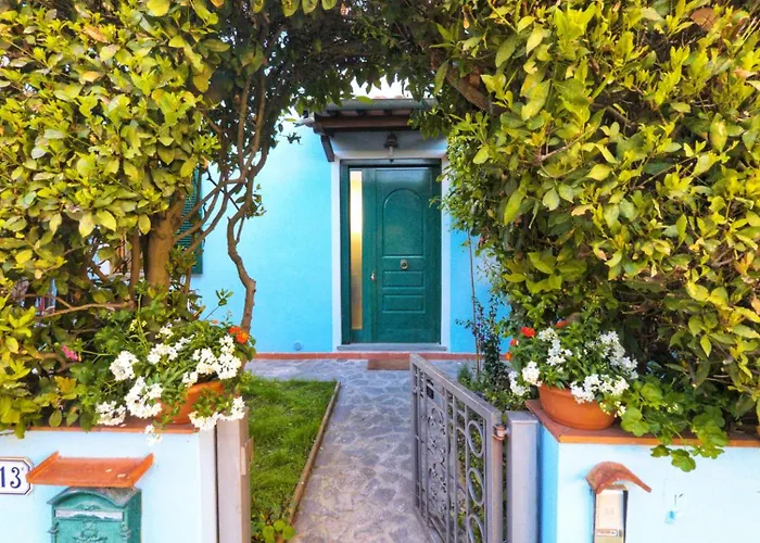 Casa Arya - Independent House - Near The Walls